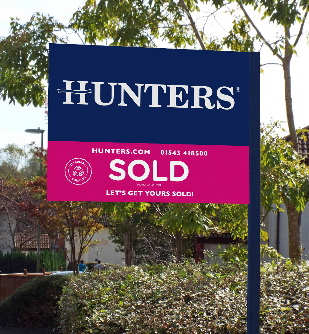 Why Estate Agent Boards Still Matter in the Digital Age